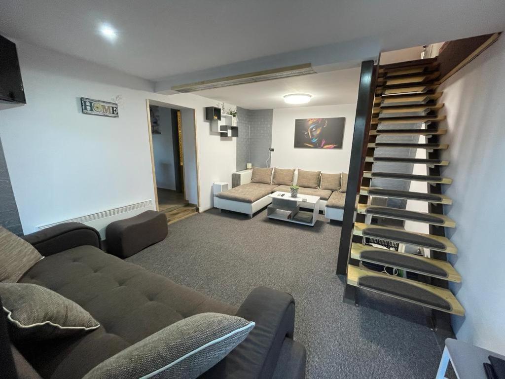 Morrison Apartments ミエルクレア＝チュク エクステリア 写真